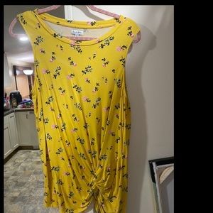 New tank top, only washed once, never worn. Didn’t fit Xxl.